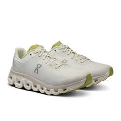 Women's shoes ON RUNNING Cloudflow 4 White/Sand