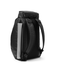 Trinkrucksack DB Hugger Backpack 30L Black Out - 2024/25