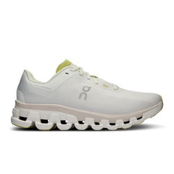 Women's shoes ON RUNNING Cloudflow 4 White/Sand